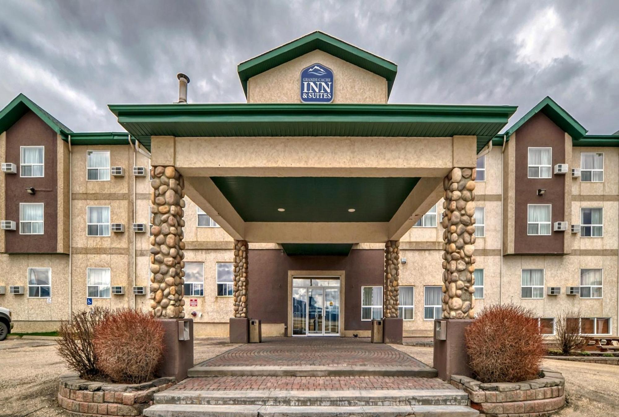 Grande Cache Inn & Suites Exterior foto