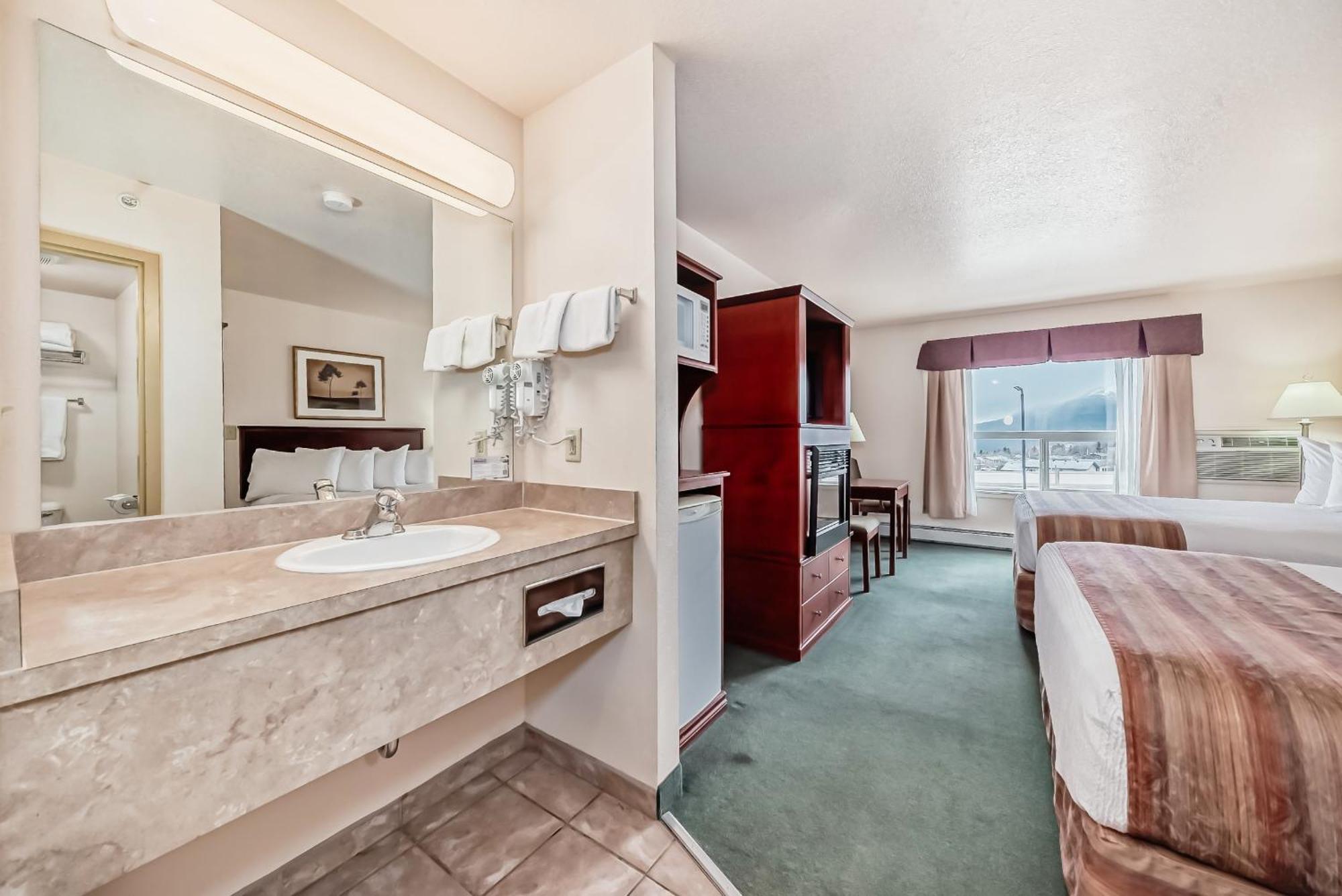 Grande Cache Inn & Suites Exterior foto